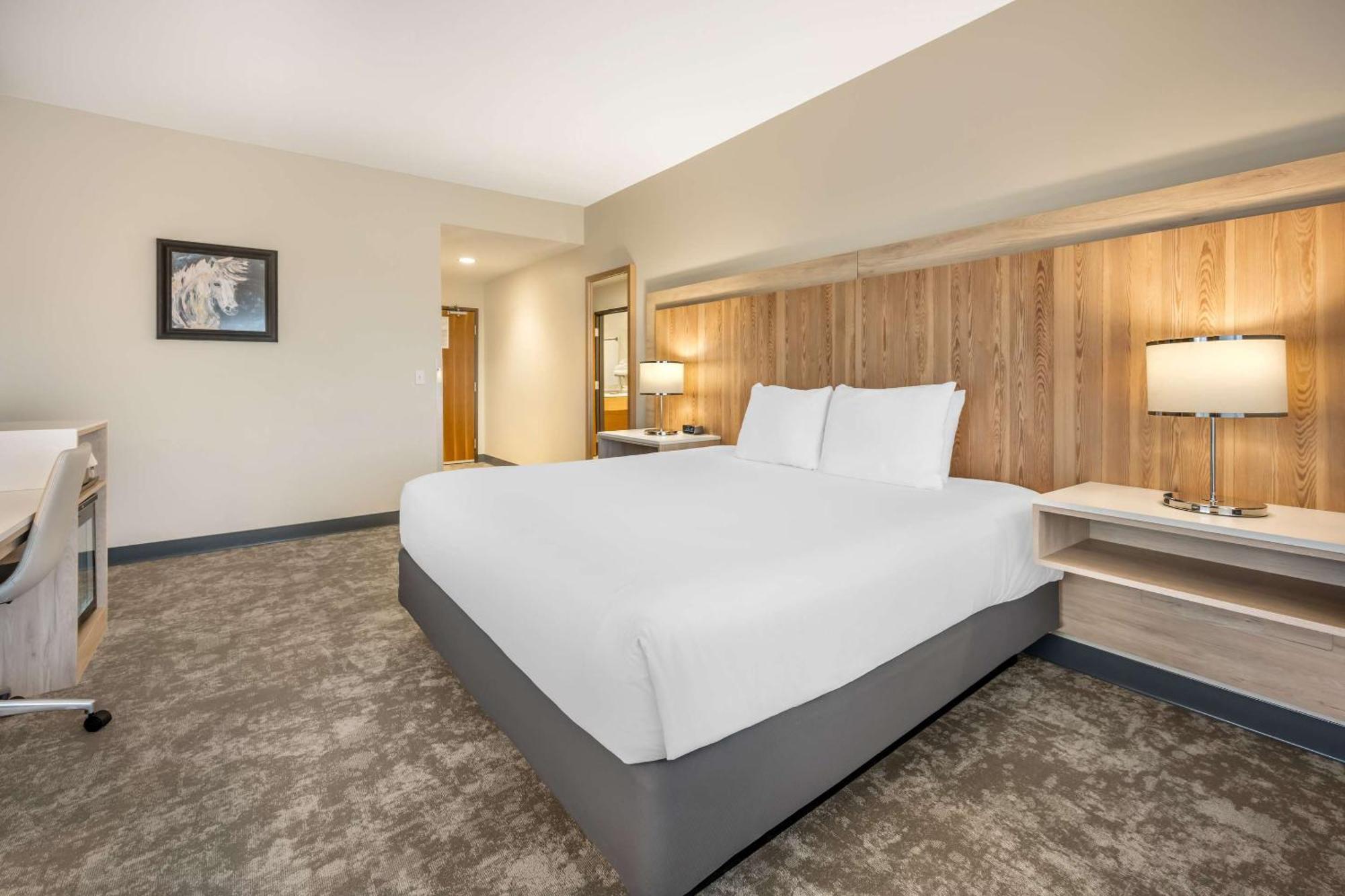 Radisson Hotel Pendleton Airport Exterior photo